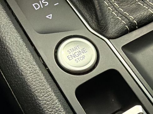 Used 2022 Volkswagen Atlas SE FWD image 17