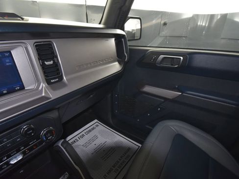 Used 2023 Ford Bronco Outer Banks image 27