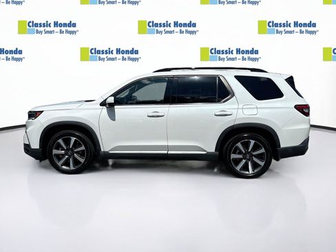 Certified 2024 Honda Pilot Touring image 4