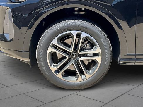Used 2025 Audi Q5 Premium AWD/4WD image 11