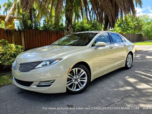 Used 2014 Lincoln MKZ Hybrid w/ Equipment Group 202A Reserve FWD image 9