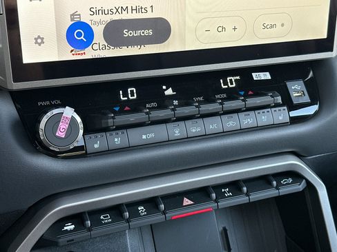 New 2026 Toyota Tundra Platinum AWD/4WD image 18