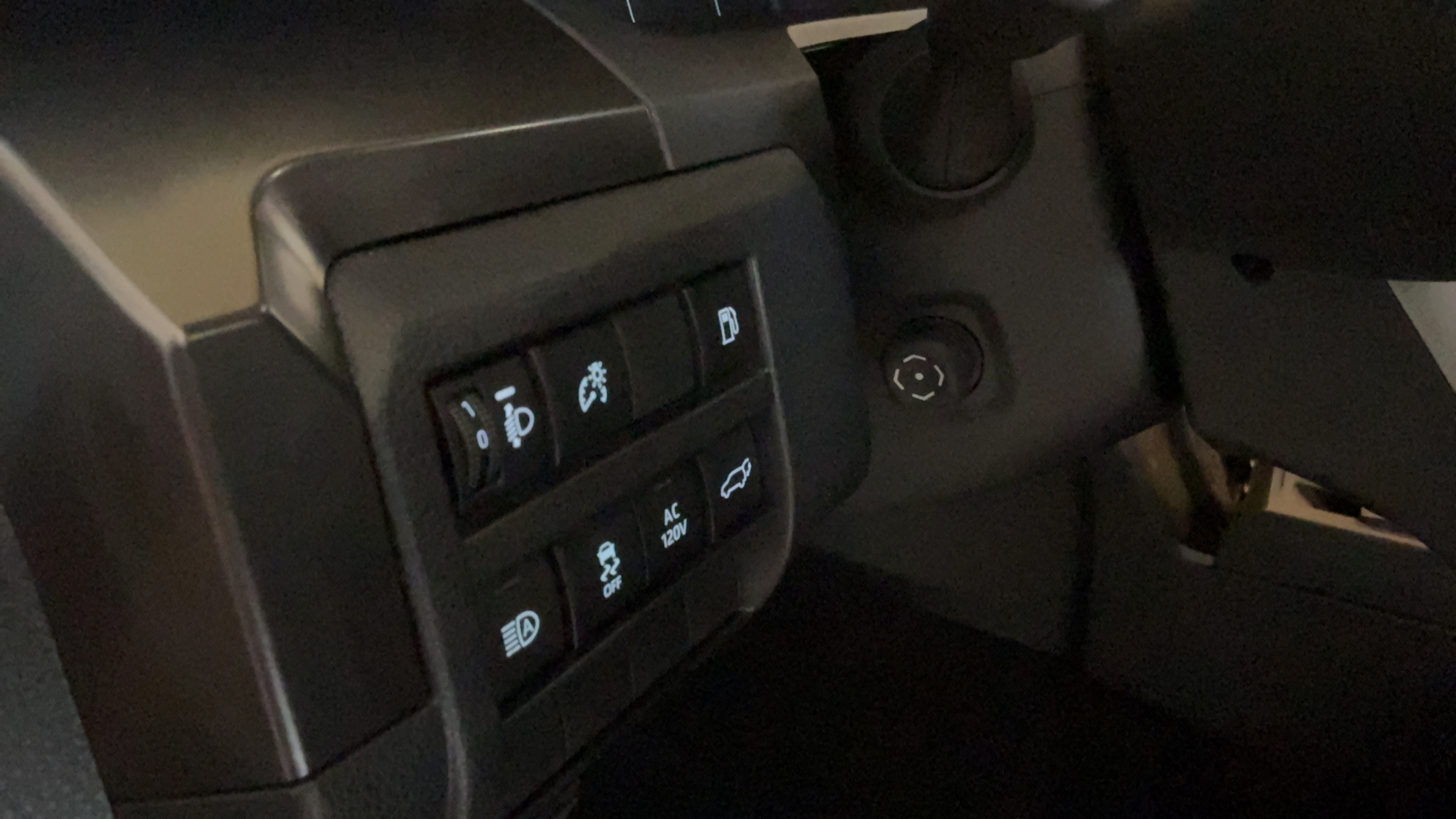 Certified 2025 Toyota 4Runner TRD Off-Road Premium AWD/4WD image 23