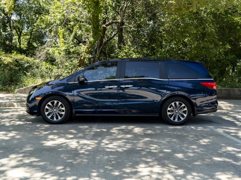 Used 2024 Honda Odyssey EX-L image 6