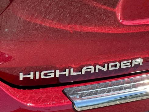 New 2026 Toyota Highlander Platinum AWD/4WD image 23