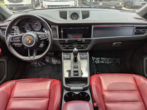 Used 2022 Porsche Macan GTS w/ Sport Chrono Package AWD/4WD image 17