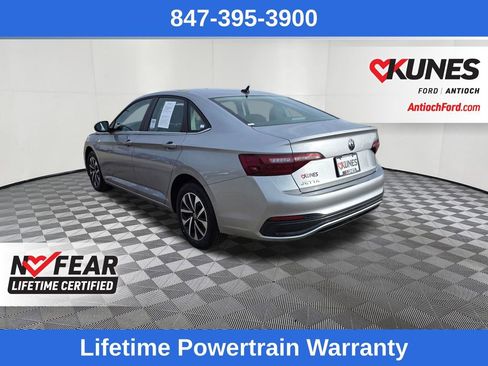 Used 2024 Volkswagen Jetta S image 5