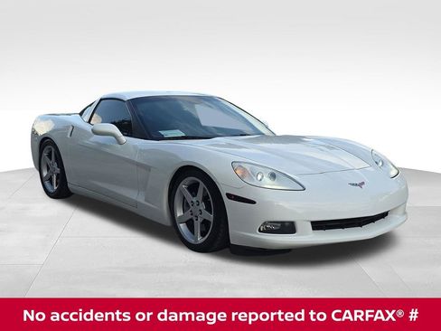 Used 2005 Chevrolet Corvette Coupe RWD image 1