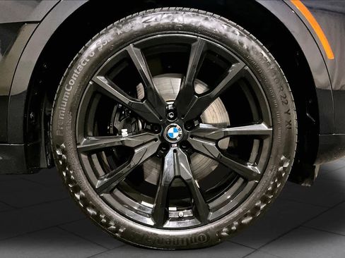 Certified 2025 BMW X7 M60i AWD/4WD image 10