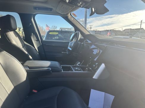 Used 2023 Land Rover Range Rover SE image 11