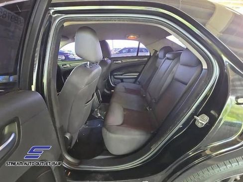 Used 2021 Chrysler 300 Touring w/ Sport Appearance Package image 20