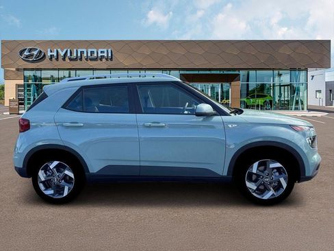 New 2026 Hyundai Venue SEL FWD image 9