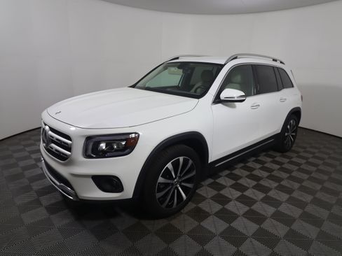 Used 2021 Mercedes-Benz GLB 250 image 9