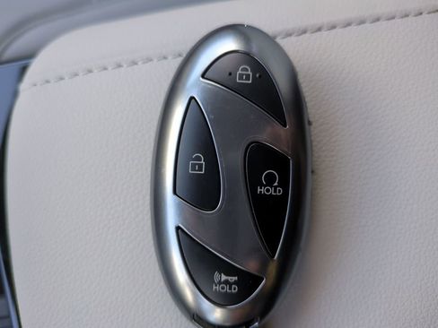 New 2026 Hyundai Tucson Limited image 39