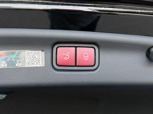 Certified 2024 Mercedes-Benz C 300 Sedan image 16