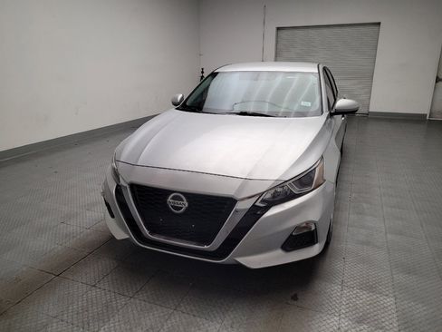 Used 2019 Nissan Altima 2.5 S FWD image 15