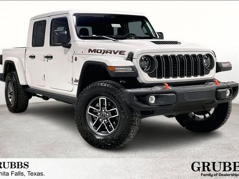 New 2026 Jeep Gladiator Mojave image 1