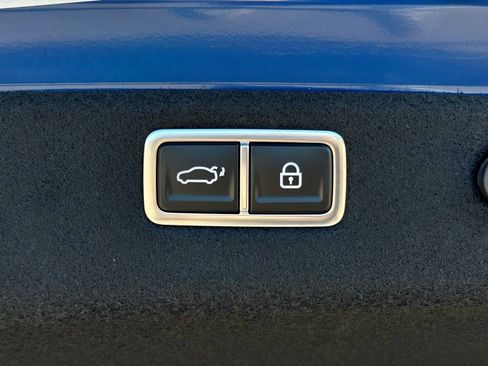 Used 2025 Genesis G70 3.3T Advanced w/ Sport Prestige Package image 17