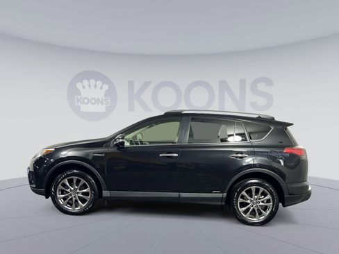 Used 2018 Toyota RAV4 Limited image 2