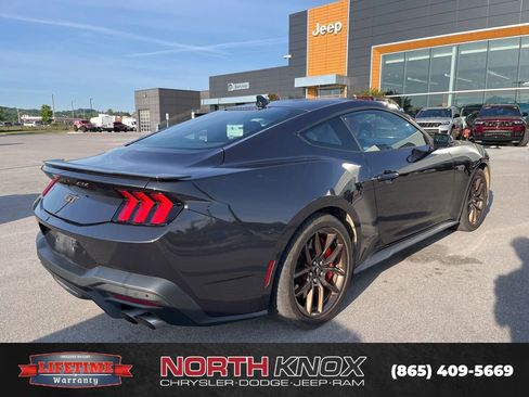 Used 2024 Ford Mustang GT Premium RWD image 3