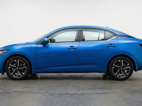 Used 2025 Nissan Sentra SV FWD image 5