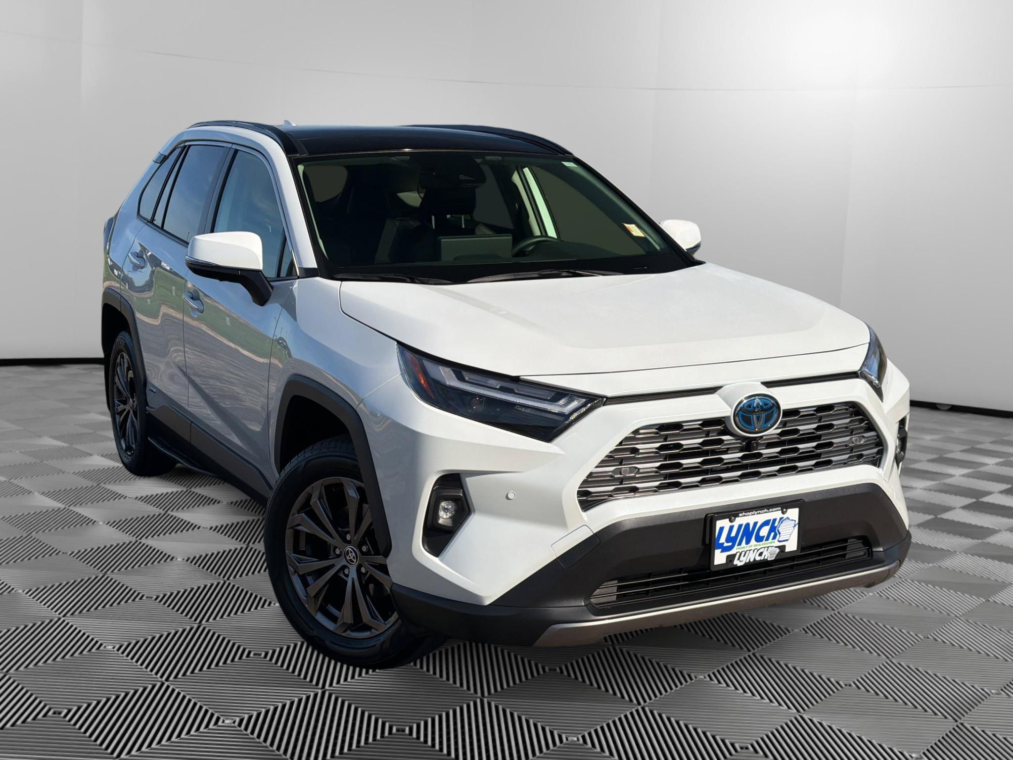 Used 2024 Toyota RAV4 Limited w/ Advanced Technology Package AWD/4WD image 5