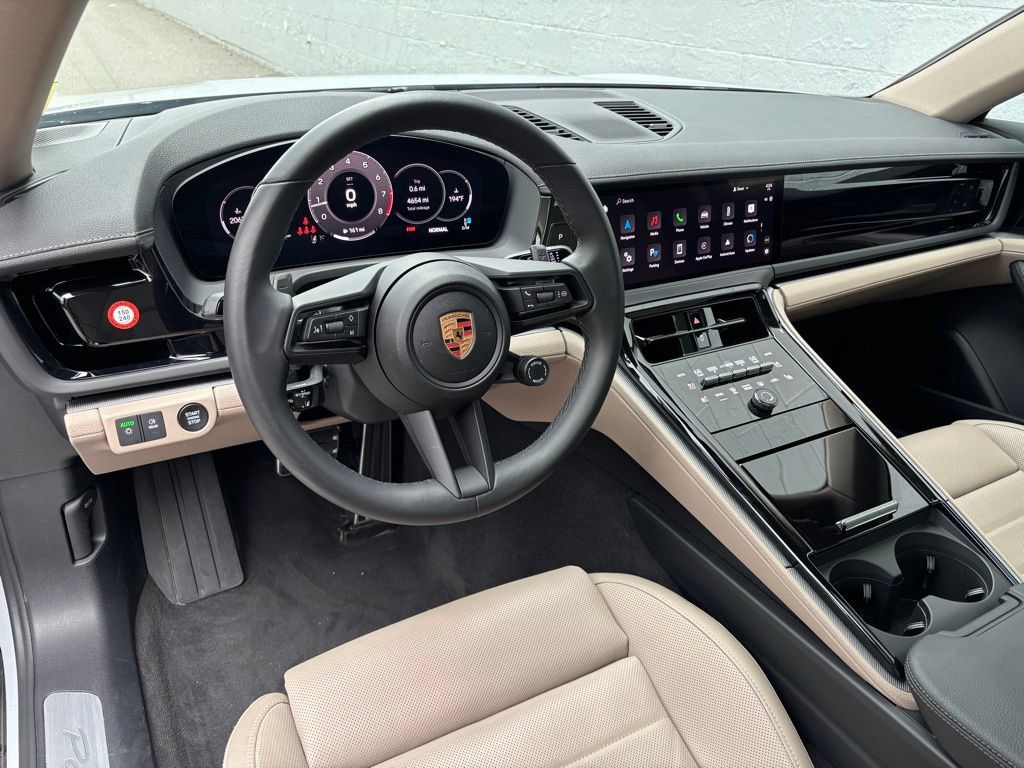 Certified 2025 Porsche Panamera 4 AWD/4WD image 4