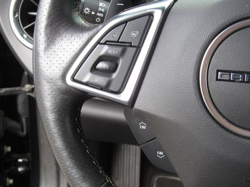 Used 2016 Chevrolet Camaro SS RWD image 22