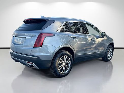 Used 2022 Cadillac XT5 Premium Luxury image 3