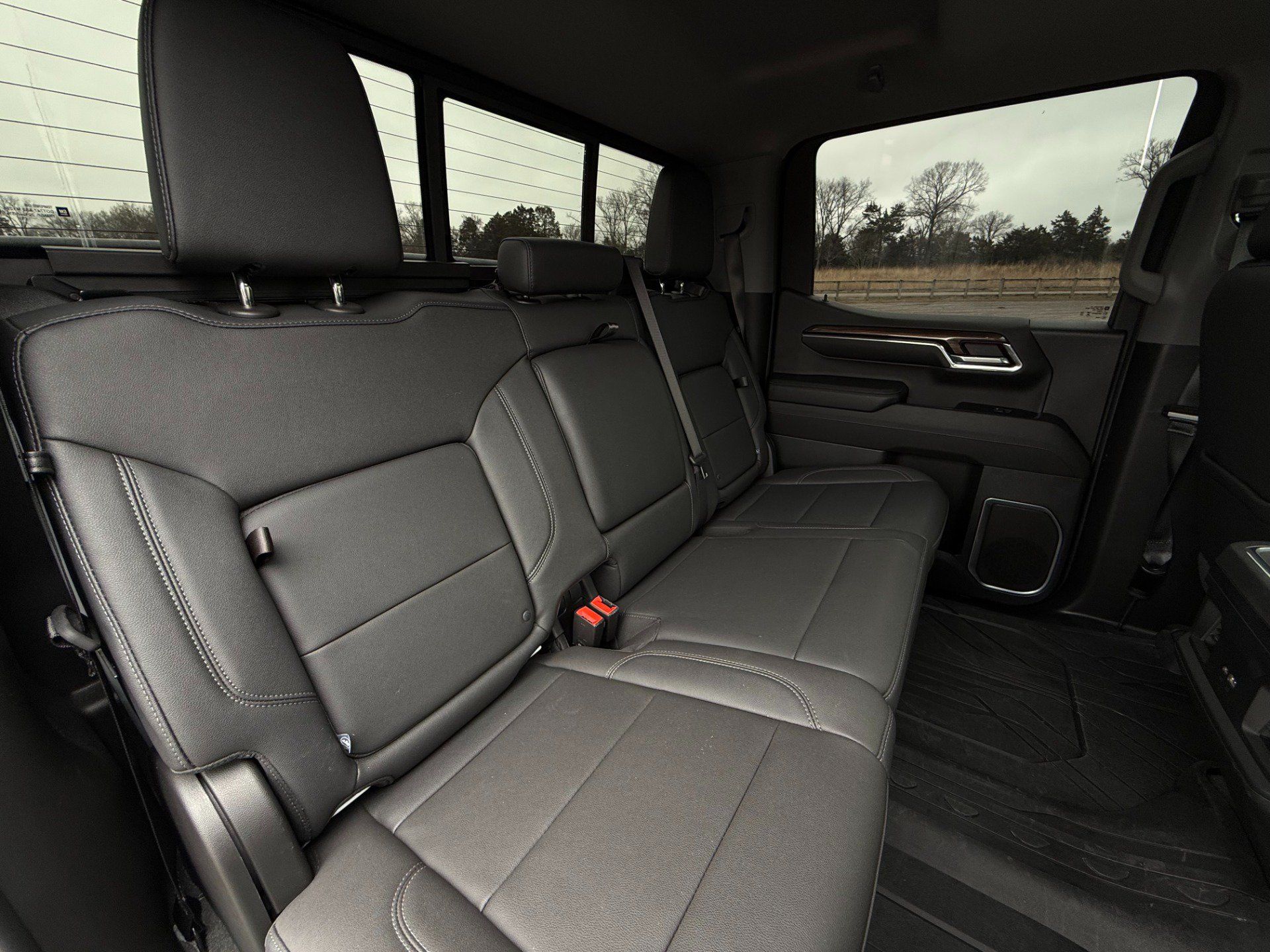 Used 2024 Chevrolet Silverado 1500 RST w/ Redline Edition AWD/4WD image 24