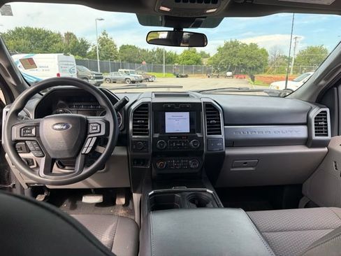 Used 2021 Ford F250 XLT w/ XLT Premium Package AWD/4WD image 15