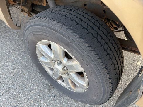 Used 2014 Ford F150 Lariat w/ Lariat Chrome Package AWD/4WD image 8