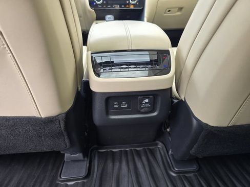 Used 2023 INFINITI QX60 Sensory w/ Vision Package AWD/4WD image 34