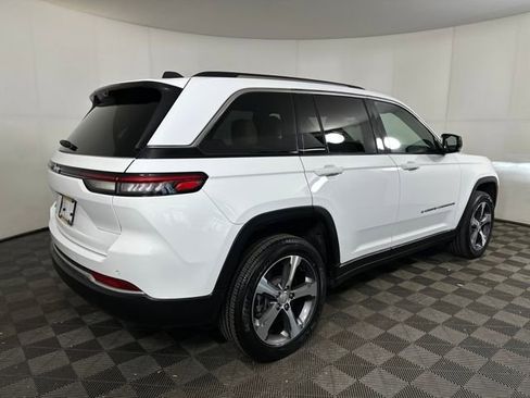 Used 2023 Jeep Grand Cherokee 4WD 4xe w/ Luxury Tech Group II image 3