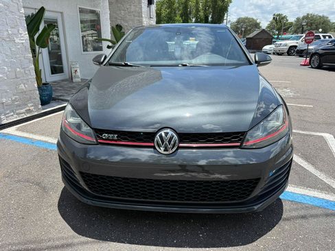Used 2015 Volkswagen Golf 4-Door FWD image 10