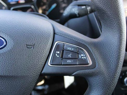 Used 2018 Ford Focus SE image 18