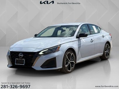 Used 2024 Nissan Altima 2.5 SR
