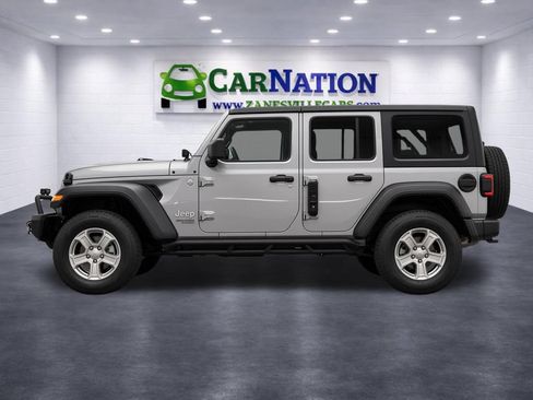 Used 2018 Jeep Wrangler Unlimited Sport S AWD/4WD image 3