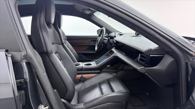 Used 2020 Porsche Taycan Turbo w/ Sportdesign Package AWD/4WD image 23
