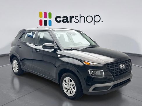 Used 2022 Hyundai Venue SE image 7