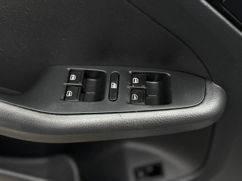 Used 2016 Volkswagen Jetta SE FWD image 26