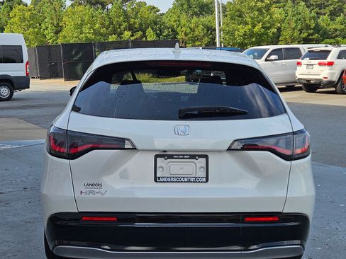 Used 2024 Honda HR-V EX-L image 6