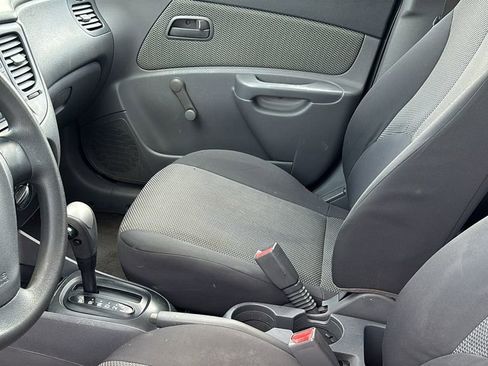 Used 2009 Kia Rio LX image 22