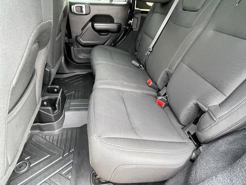 Used 2021 Jeep Wrangler Unlimited Sport image 11