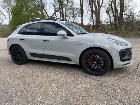 Certified 2023 Porsche Macan GTS AWD/4WD image 6