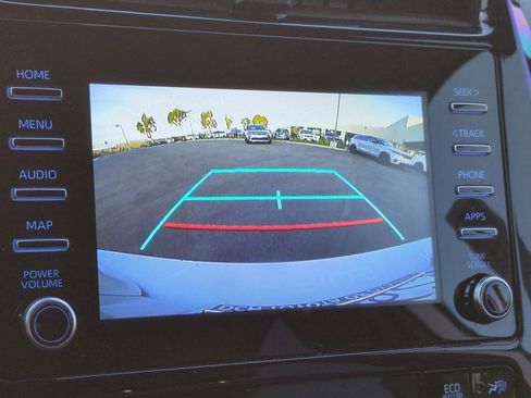 Used 2020 Toyota Prius XLE image 16