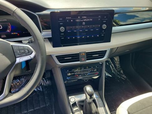 New 2026 Volkswagen Taos SE AWD/4WD image 23