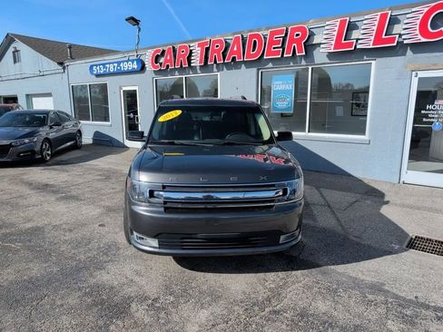 Used 2017 Ford Flex SEL w/ Equipment Group 202A image 2