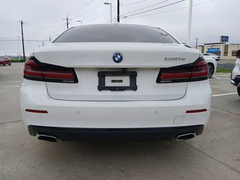 Used 2023 BMW 530e 530e iPerformance w/ HEADS UP image 9
