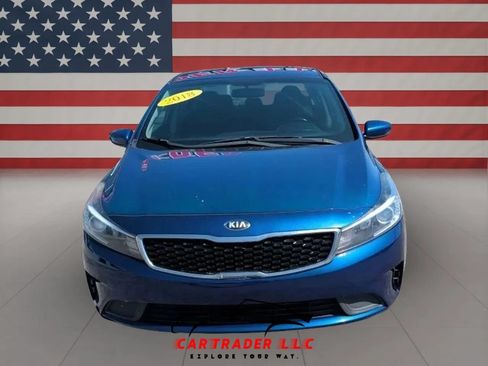 Used 2018 Kia Forte S FWD image 2